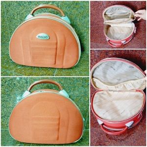 Make up organizer